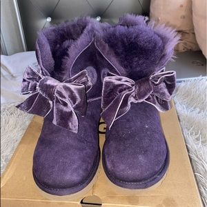 UGG Womens Gita Twinkle Bow Mini US 7